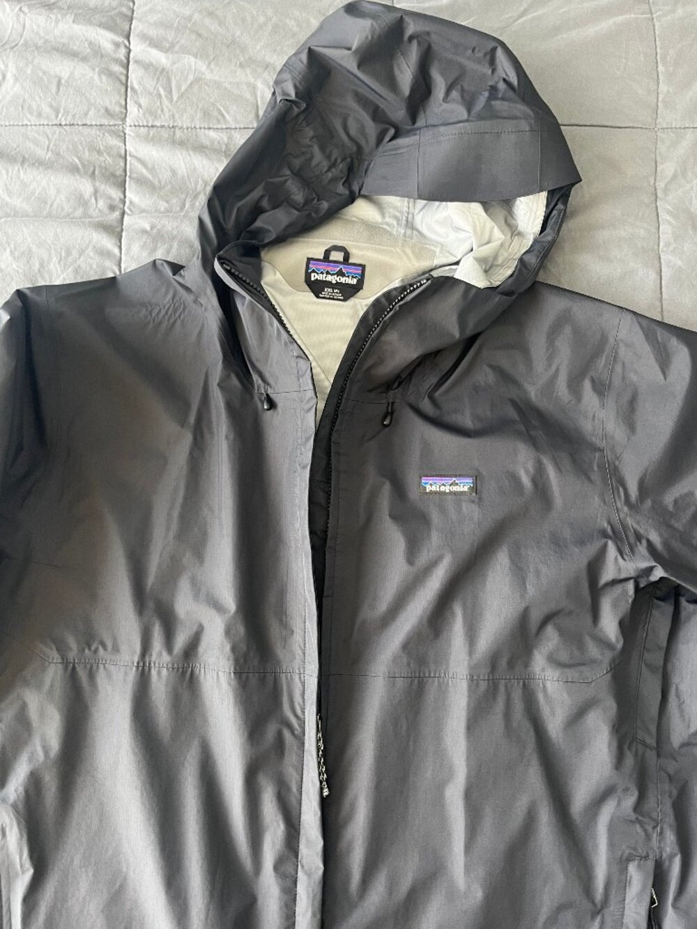 Patagonia - Men's Torrentshell 3L Rain Jacket (size US XXL)